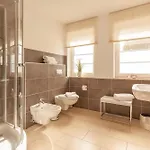 Haus Eleganza